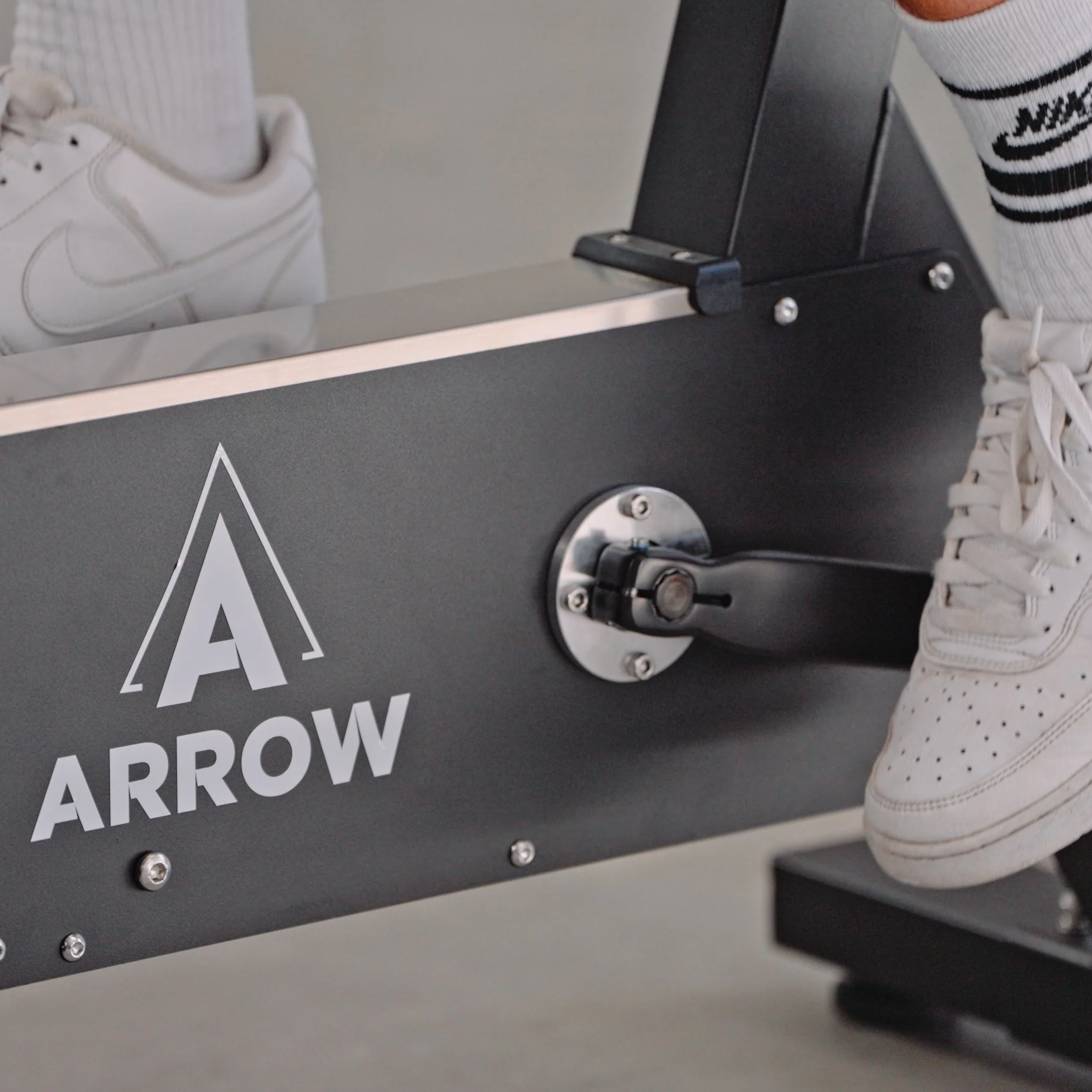 ARROW Studio Commercial Air Spin ERG Bike - Image 5